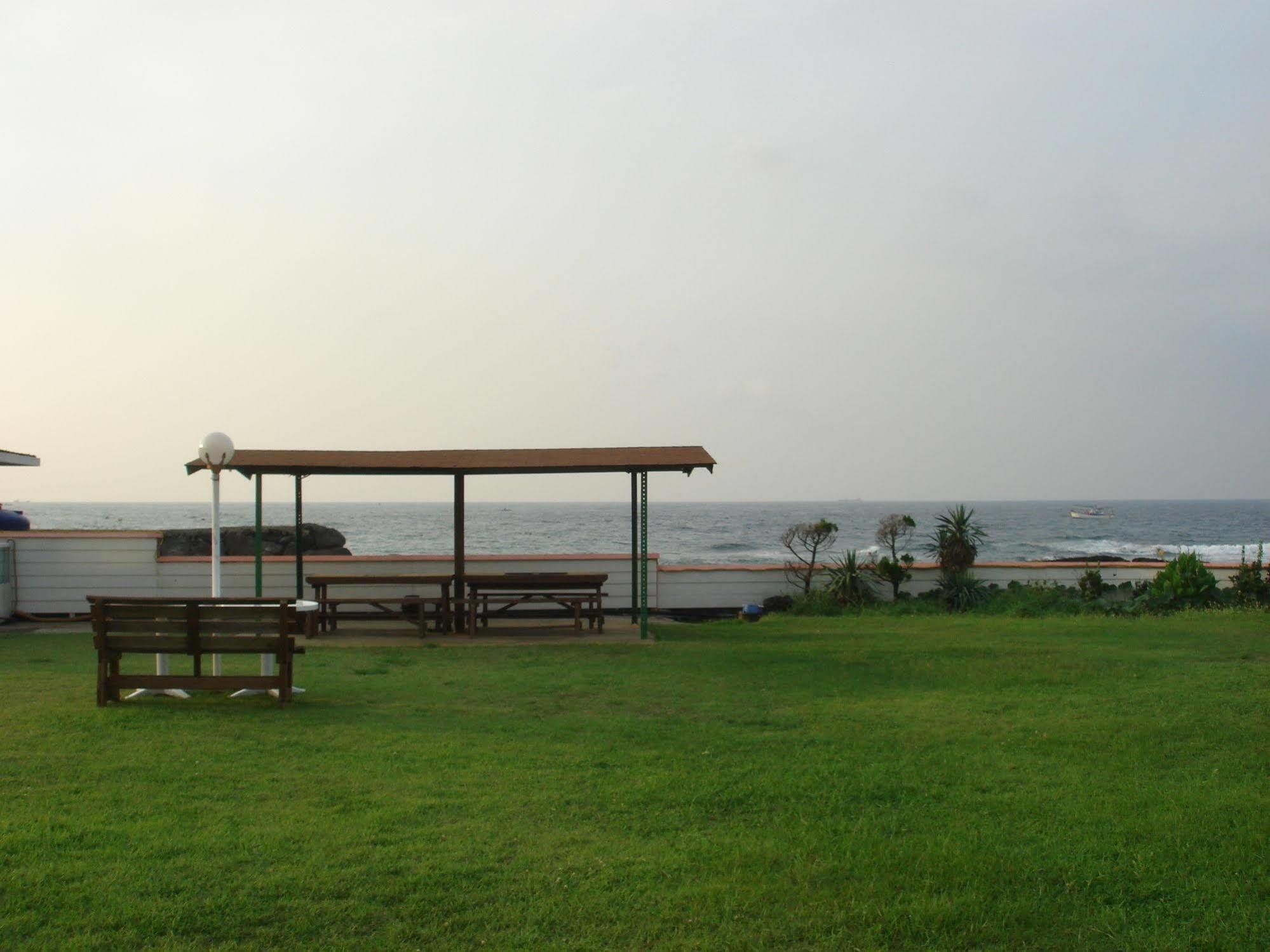 Park Beach Hotel Чечжу Екстер'єр фото