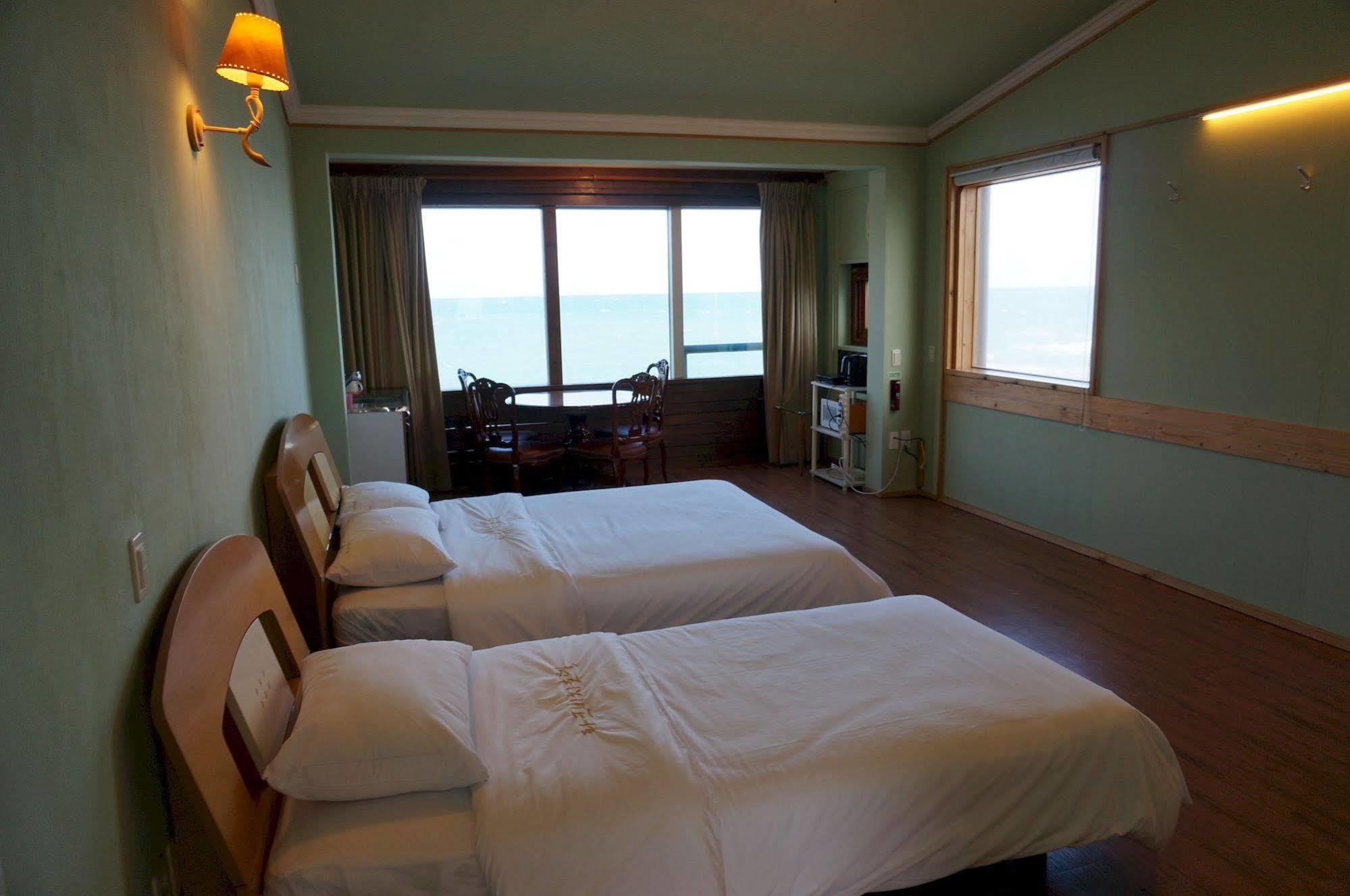 Park Beach Hotel Чечжу Екстер'єр фото