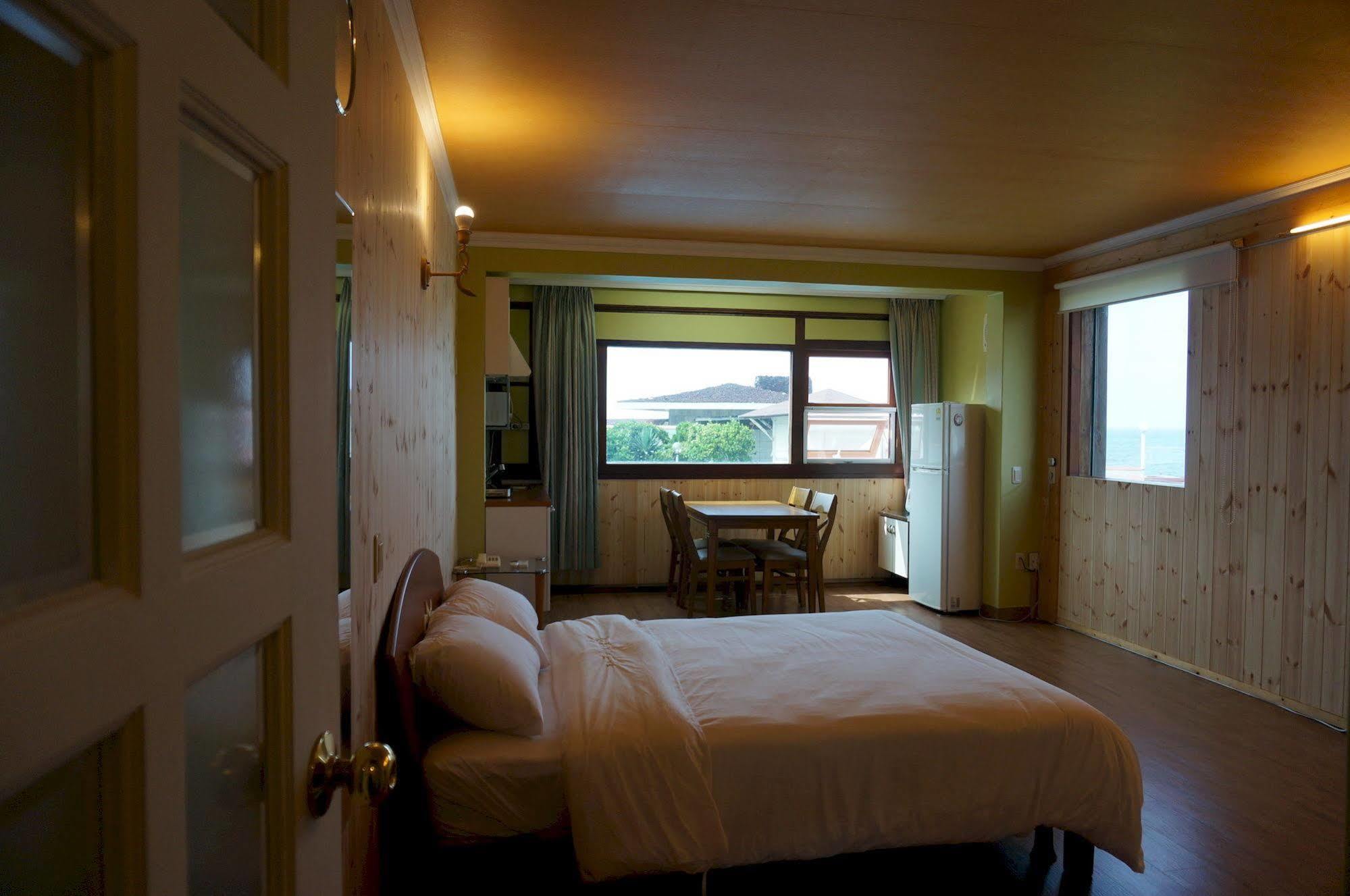 Park Beach Hotel Чечжу Екстер'єр фото